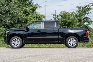 GMC Sierra 1500 Lowering Shackles - Rear - Rough Country - 1-1.5 Inch - '19-'24